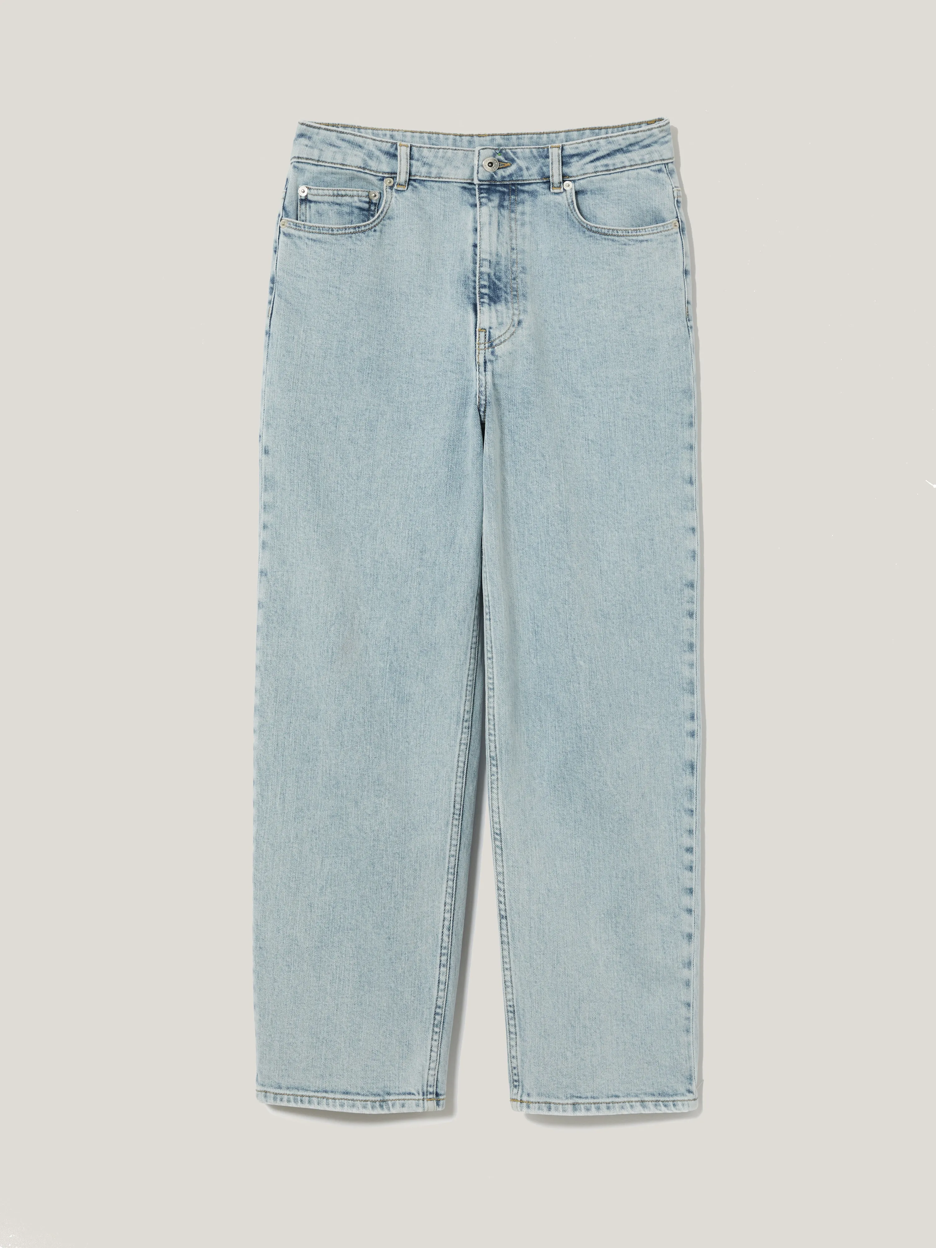 Carter Straight Leg Jean | Light Blue Wash