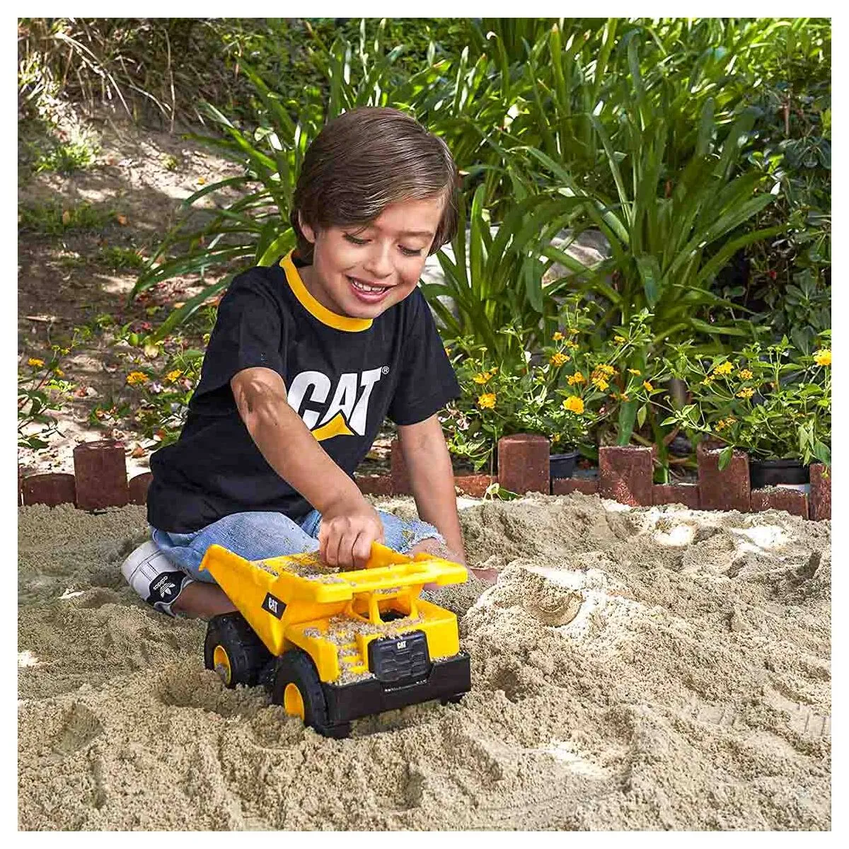 CAT Construction Fleet Dump Truck